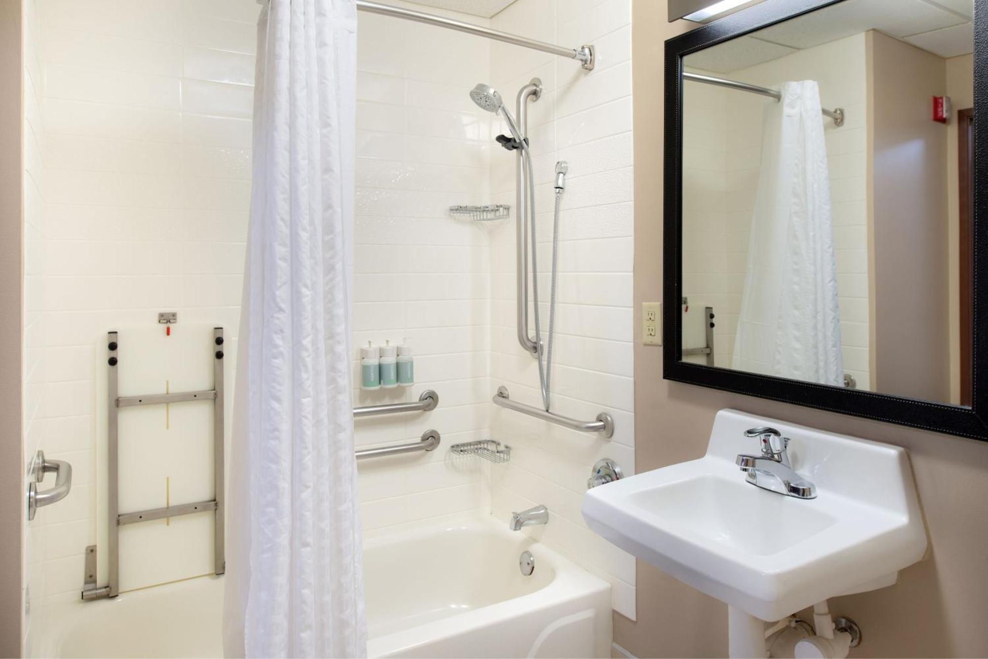 Hotel Fairfield By Marriott Troy Esterno foto